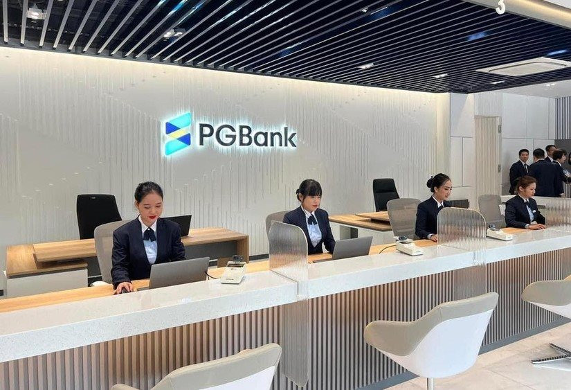 Biến động nhân sự cao cấp, vừa tổ chức Đại hội thường niên PGBank lại sắp họp bất thường