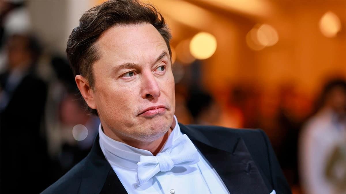 Tỷ phú với “bộ óc điên rồ” Elon Musk thẳng thắn: Người giàu vẫn mãi giàu còn người nghèo thì chật vật vì quên 1 THỨ sẽ giúp thay đổi số phận