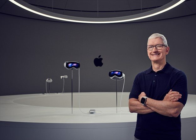 Sau 3 tháng ghé thăm, CEO Apple Tim Cook sắp đưa Vision Pro về Việt Nam?