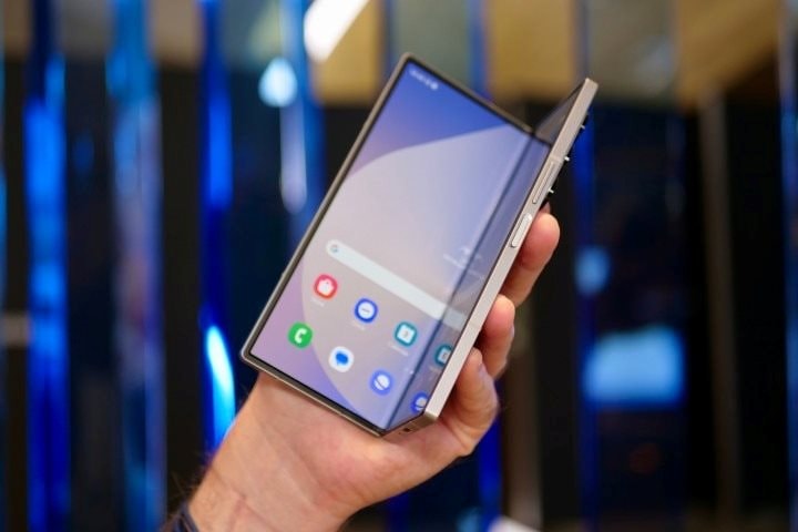 Samsung Galaxy Z Fold6, Z Flip6 chính thức ra mắt: mỏng-nhẹ-bền hơn, AI ngày càng hoàn thiện, giá từ 44 triệu đồng 