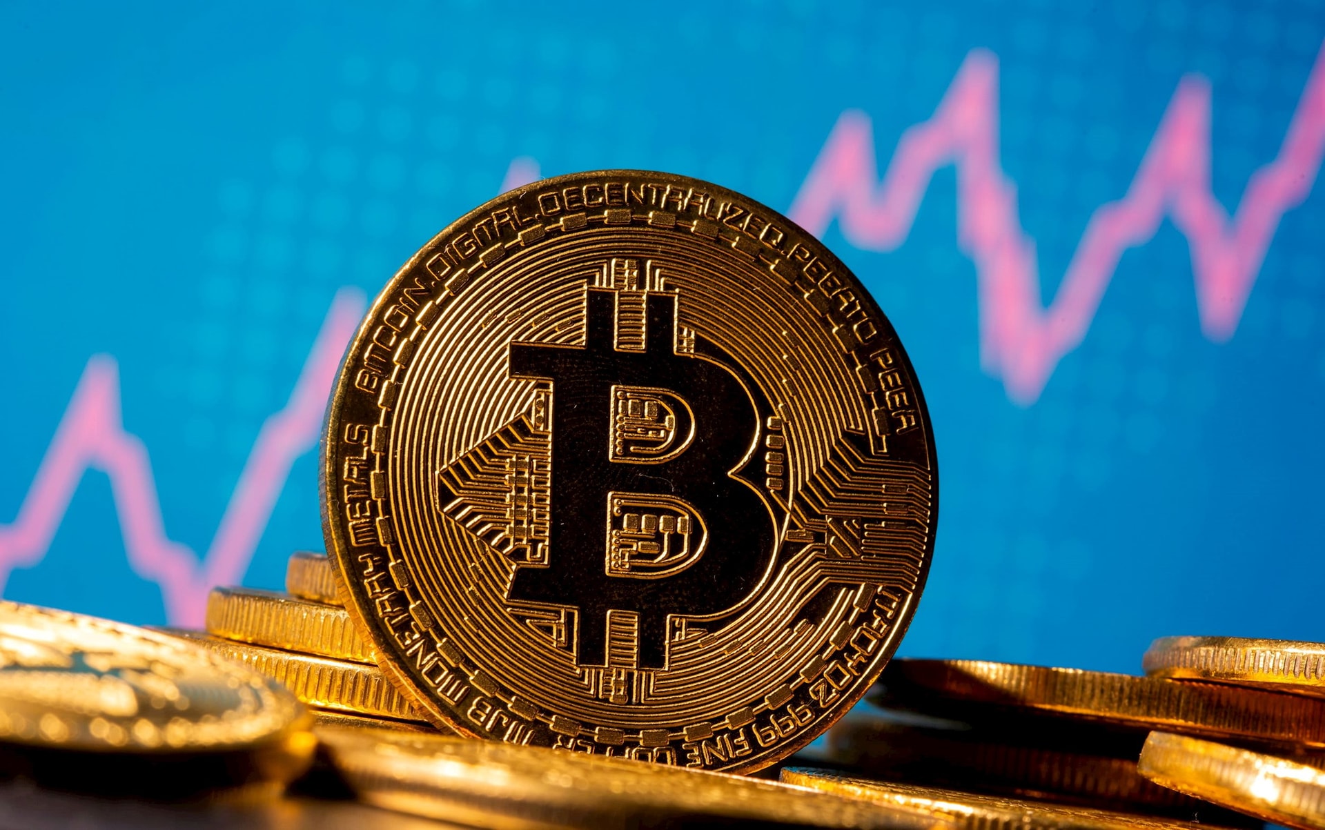 Giá Bitcoin hôm nay 24/7: BTC dưới mức 66.000 USD, chờ Trump kích lại