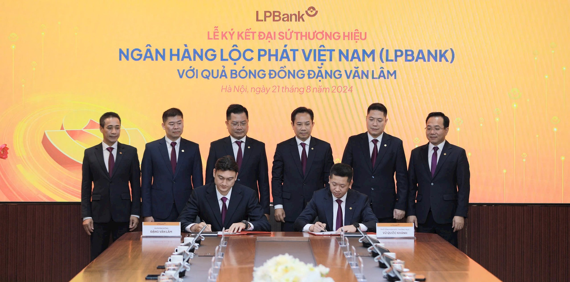 Thủ môn hàng đầu Việt Nam Đặng Văn Lâm được LPBank lựa chọn làm Đại sứ thương hiệu