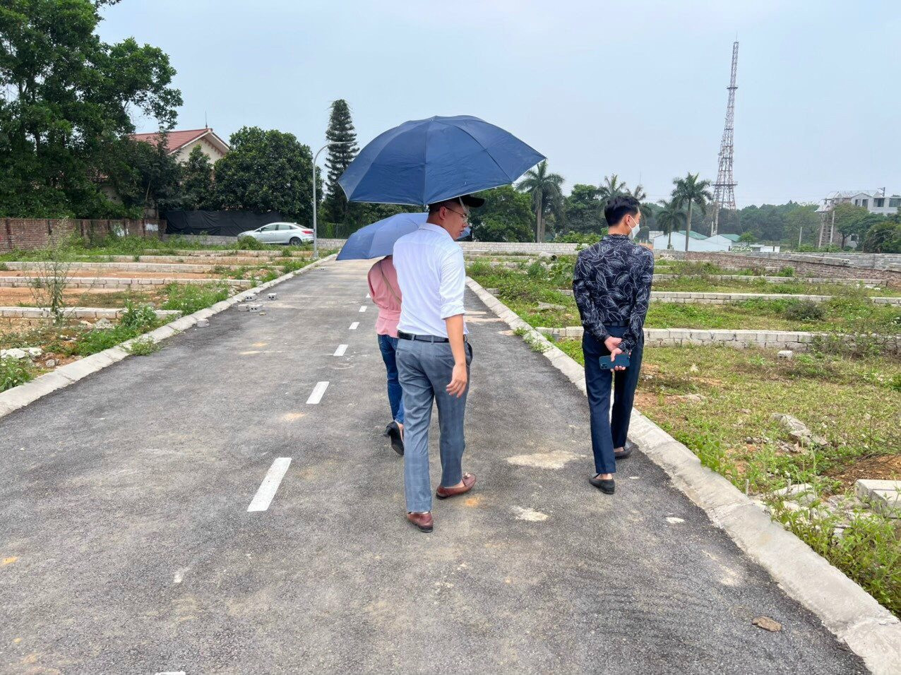 “Có tiền, tôi vẫn muốn đi mua đất” 