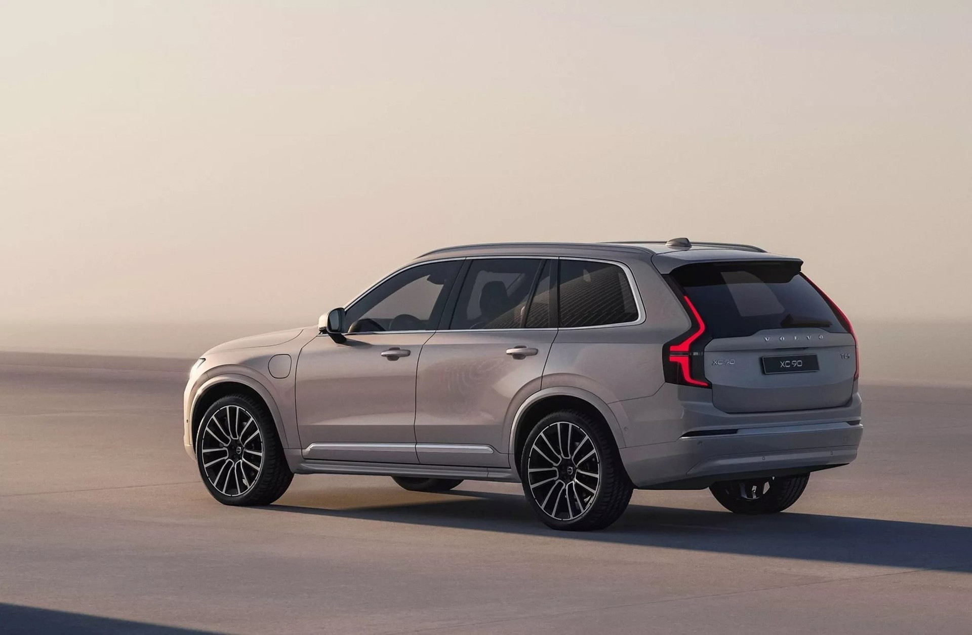 2025-volvo-xc90-facelift-00007.jpg