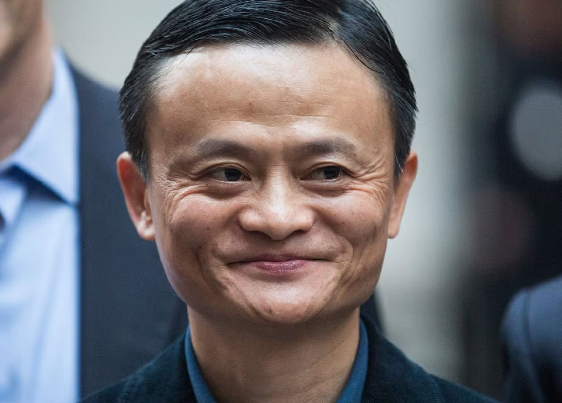 Jack Ma hiếm hoi lộ diện trong dịp sinh nhật 25 tuổi của Alibaba: 'Chúng ta sẽ tồn tại trong 102 năm' 