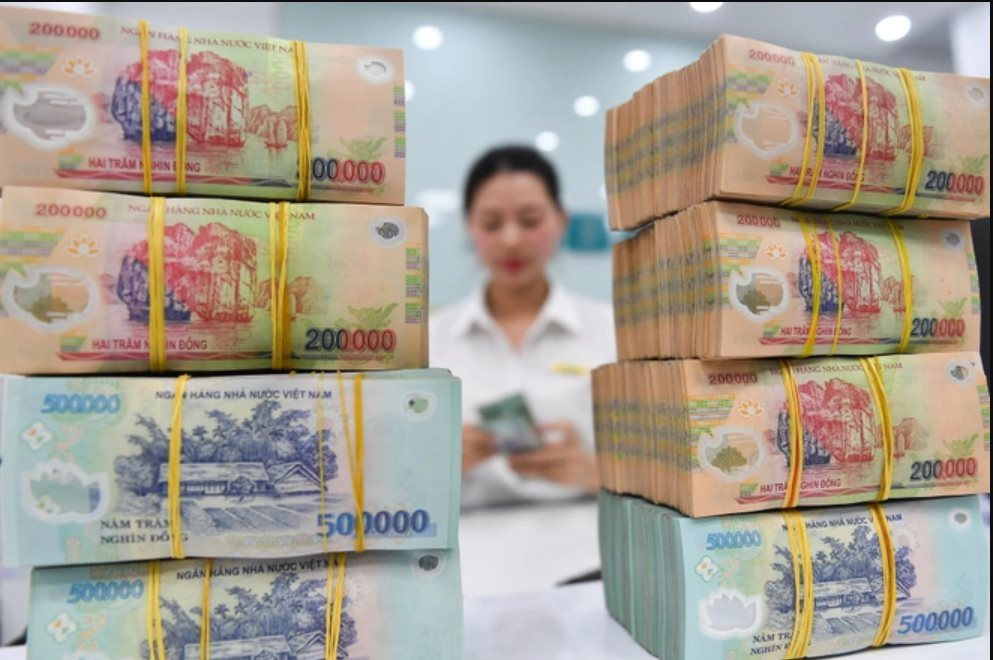 Một ngân hàng muốn chào bán 5.000 tỷ đồng trái phiếu ra công chúng, lãi suất dự kiến 8,2%/năm