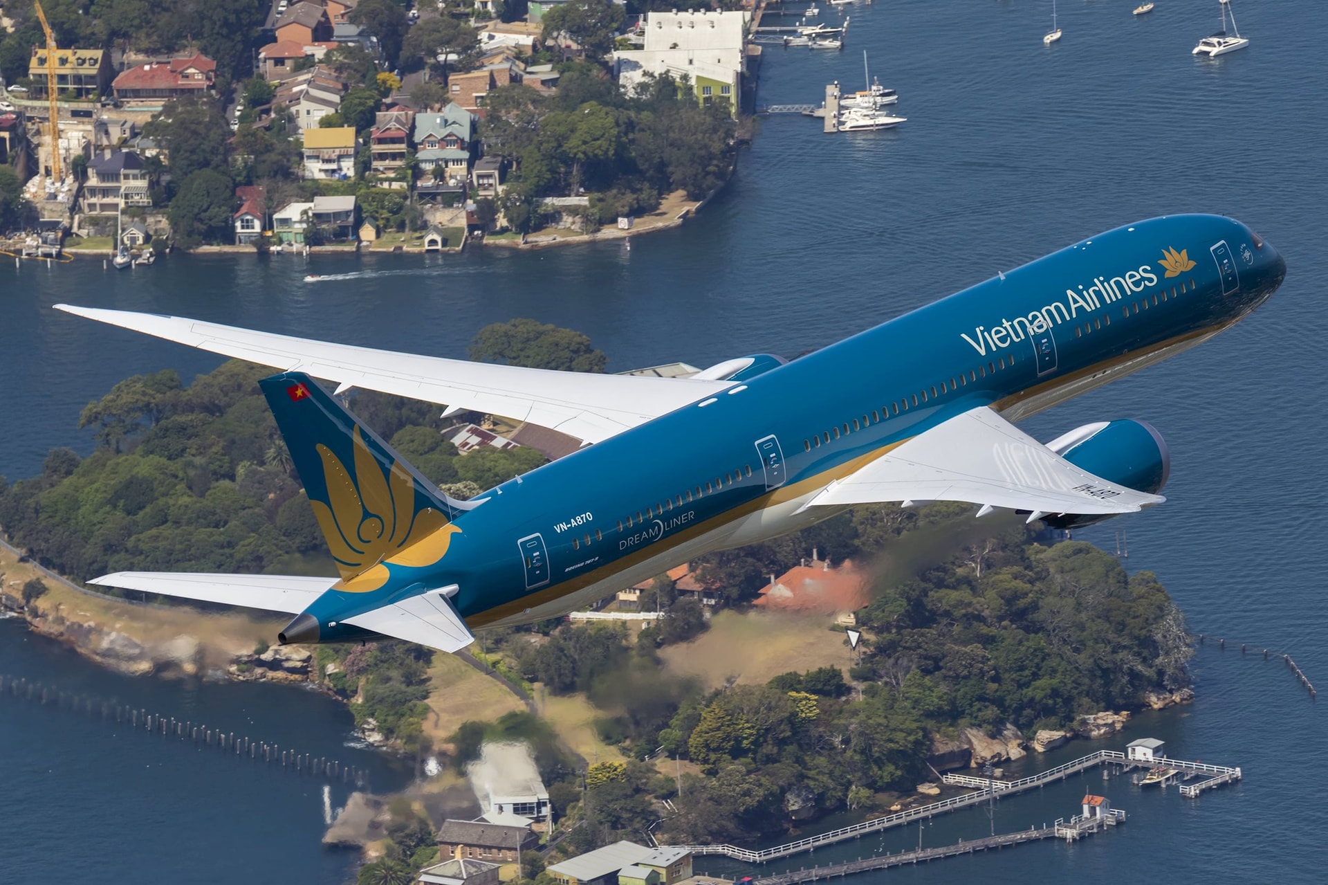 3.-may-bay-boeing-787-min.jpg