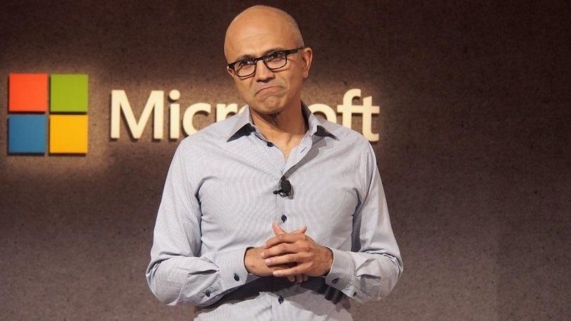 Nhà vô địch Microsoft hụt hơi trong cuộc đua AI: Doanh thu bùng nổ, lợi nhuận hàng tỷ USD nhưng tăng trưởng cổ phiếu lại kém hơn các đối thủ