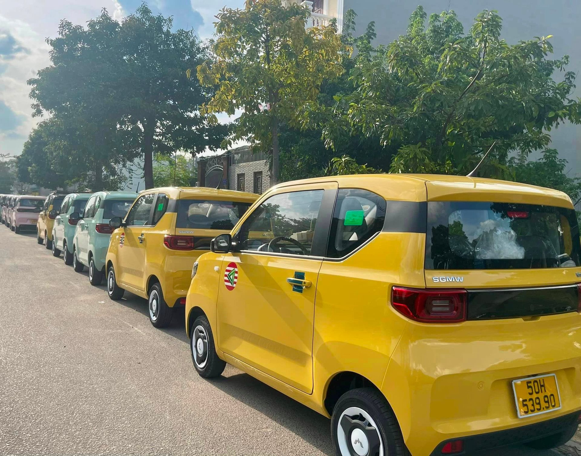 Hãng taxi điện bắt tay cùng TMT Motors bất ngờ chiêu mộ đối tác tài xế, cam kết thu nhập hơn 10 triệu đồng/tháng