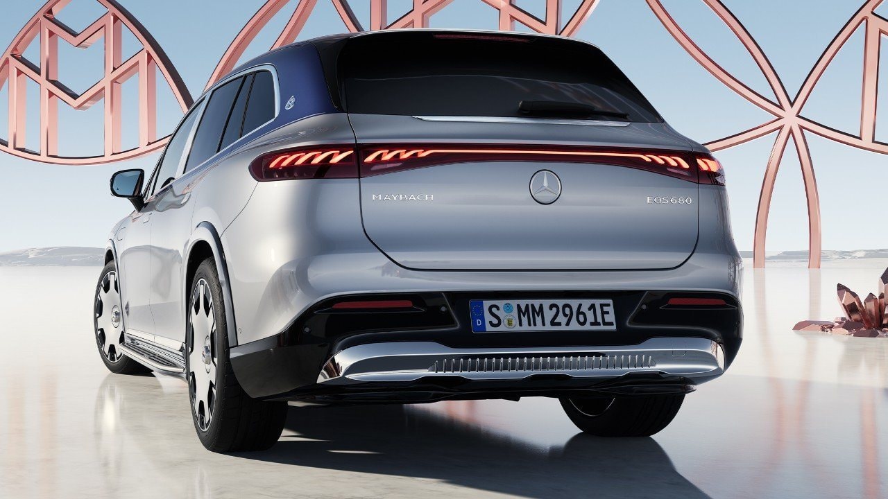 mercedes-maybach-eqs-suv-z296-exterior-tailgate-2176x1224-05-2023.jpg