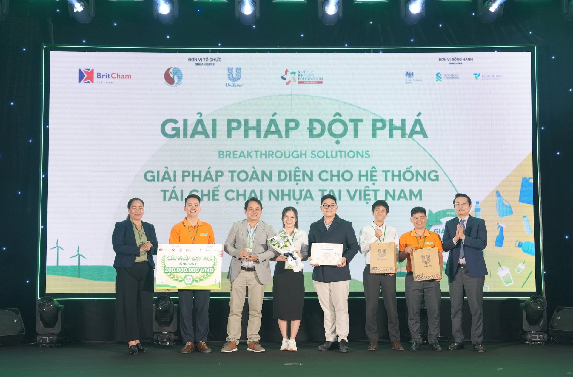 Giải pháp Đổi mới Tuần hoàn Nhựa 2024: Sáng kiến vì tương lai xanh của Việt Nam