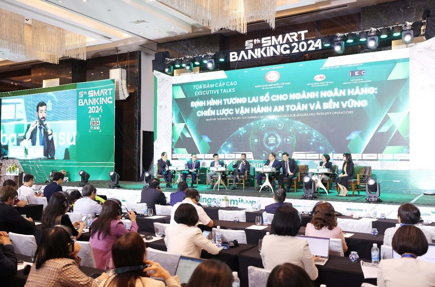 Techcombank tạo dấu ấn tại Smart Banking 2024: giải pháp ngân hàng số “vượt trội” Techcombank Mobile