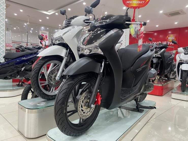 Giá SH, Air Blade, Vario 160... cùng dò đáy, Honda tiếp tục 'bồi' thêm ưu đãi lớn cho khách mua xe cuối năm 