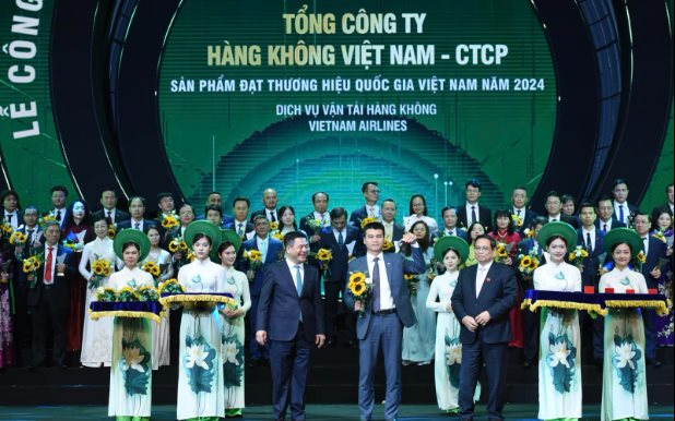 Vietnam Airlines tiếp tục được vinh danh là "Thương hiệu quốc gia"