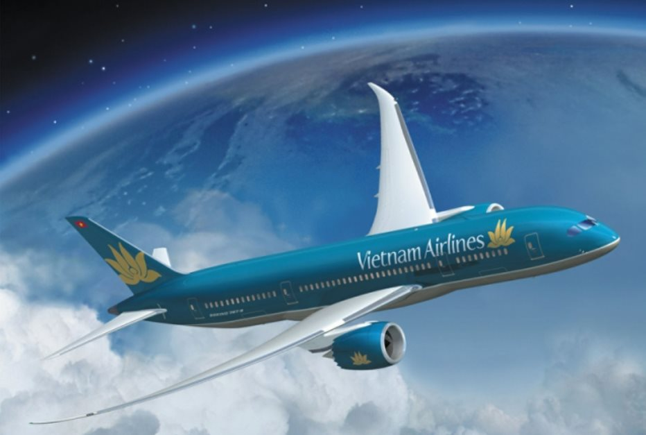 Lãi lớn 3 quý liên tiếp, cổ phiếu Vietnam Airlines 'bay cao' trong phiên thị trường giảm hơn 7 điểm, đã tăng 18% sau 1 tháng