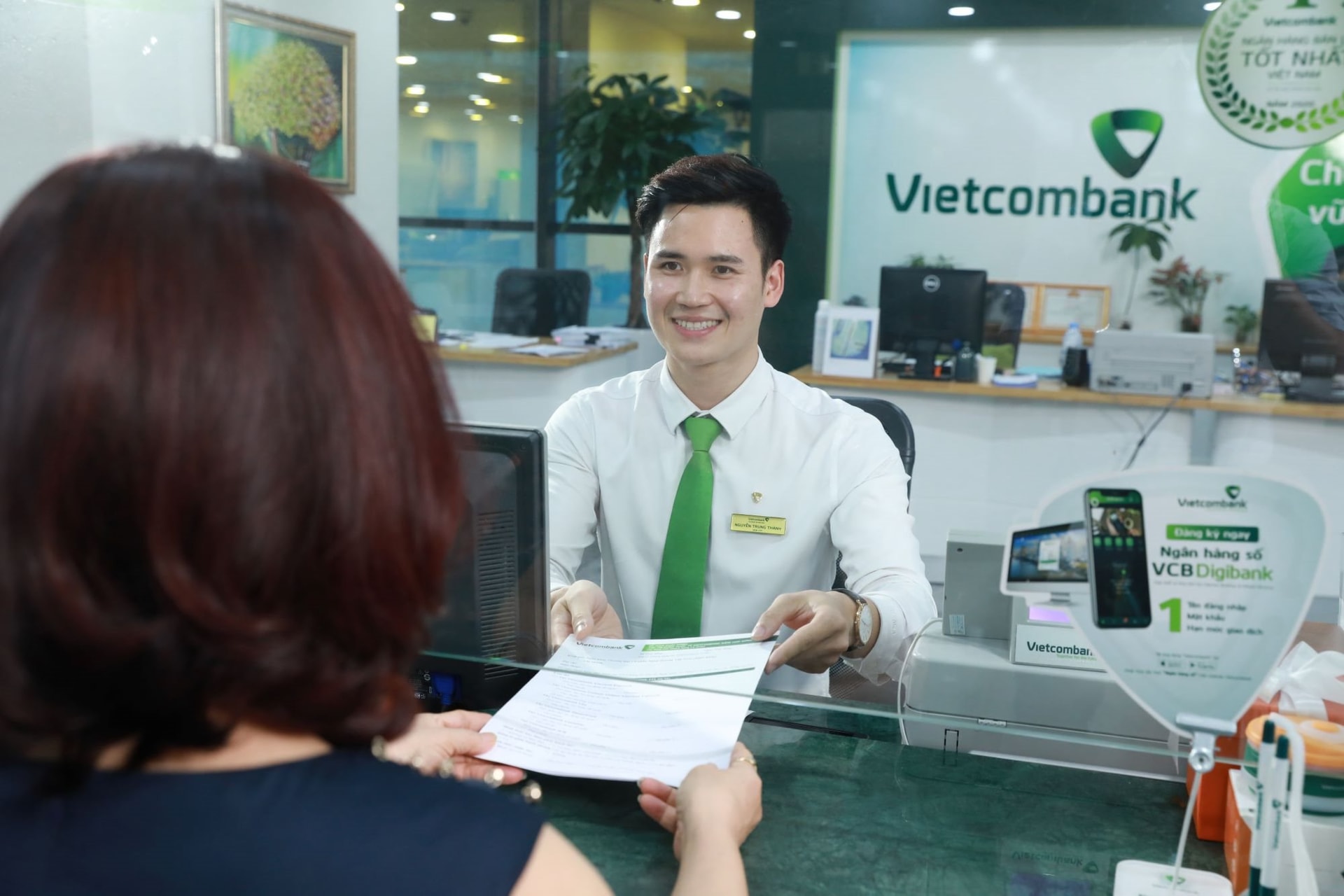 Lãi suất ngân hàng Vietcombank mới nhất tháng 11: Gửi kỳ hạn 24 tháng có lãi suất tốt nhất