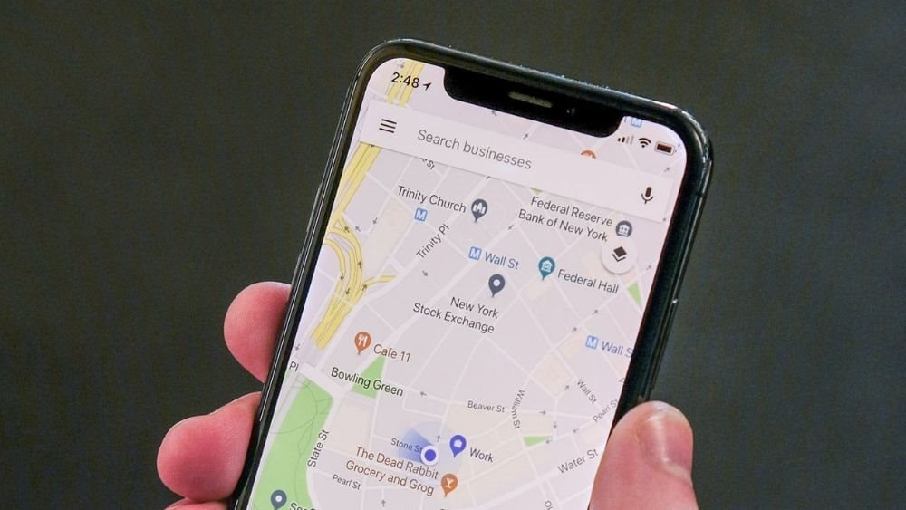 Google Maps chỉ đường sai khiến cả người và xe rơi xuống sông: Có kiện với "bắt đền" Google được không?