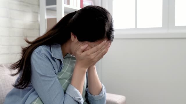 Người phụ nữ bỏ hơn 9 tỷ đồng đầu tư tiền ảo, đến khi muốn rút lãi, chủ sàn yêu cầu: "Đóng thêm 3,8 tỷ trong vòng 5 tiếng thì tiền mới về nhanh"