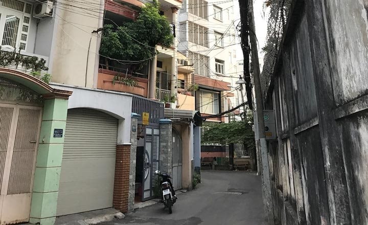 "Nhà trong ngõ diện tích 30-50m2 trở thành hàng hiếm và không thể có thêm trên thị trường, tăng giá rất mạnh"