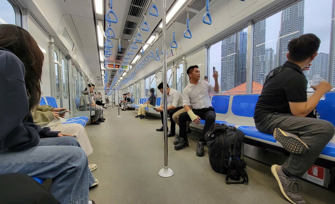 Đếm ngược tới ngày đi từ Bến Thành đến Suối Tiên trong 30 phút: Tuyến Metro số 1 TP.HCM miễn phí vé 1 tháng, hợp tác với Grab để trợ giá cho người dân