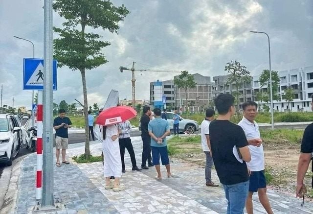 Giá đất nền, nhà phố, nhà riêng cả Hà Nội và TP.HCM đều neo cao: "Trong 3 năm tới, giá bán tiếp tục đà tăng"