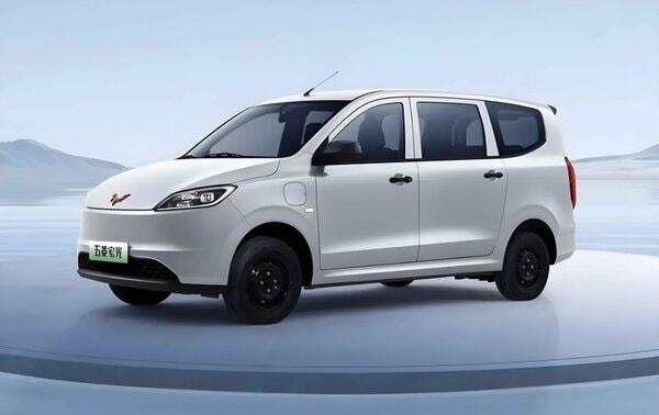 wuling-mpv.32a5f313.jpg