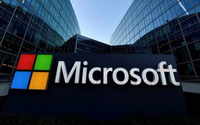 Cuộc chiến AI nóng hơn bao giờ hết, Microsoft tuyên bố sẽ đầu tư 80 tỷ USD vào lĩnh vực này trong năm mới 