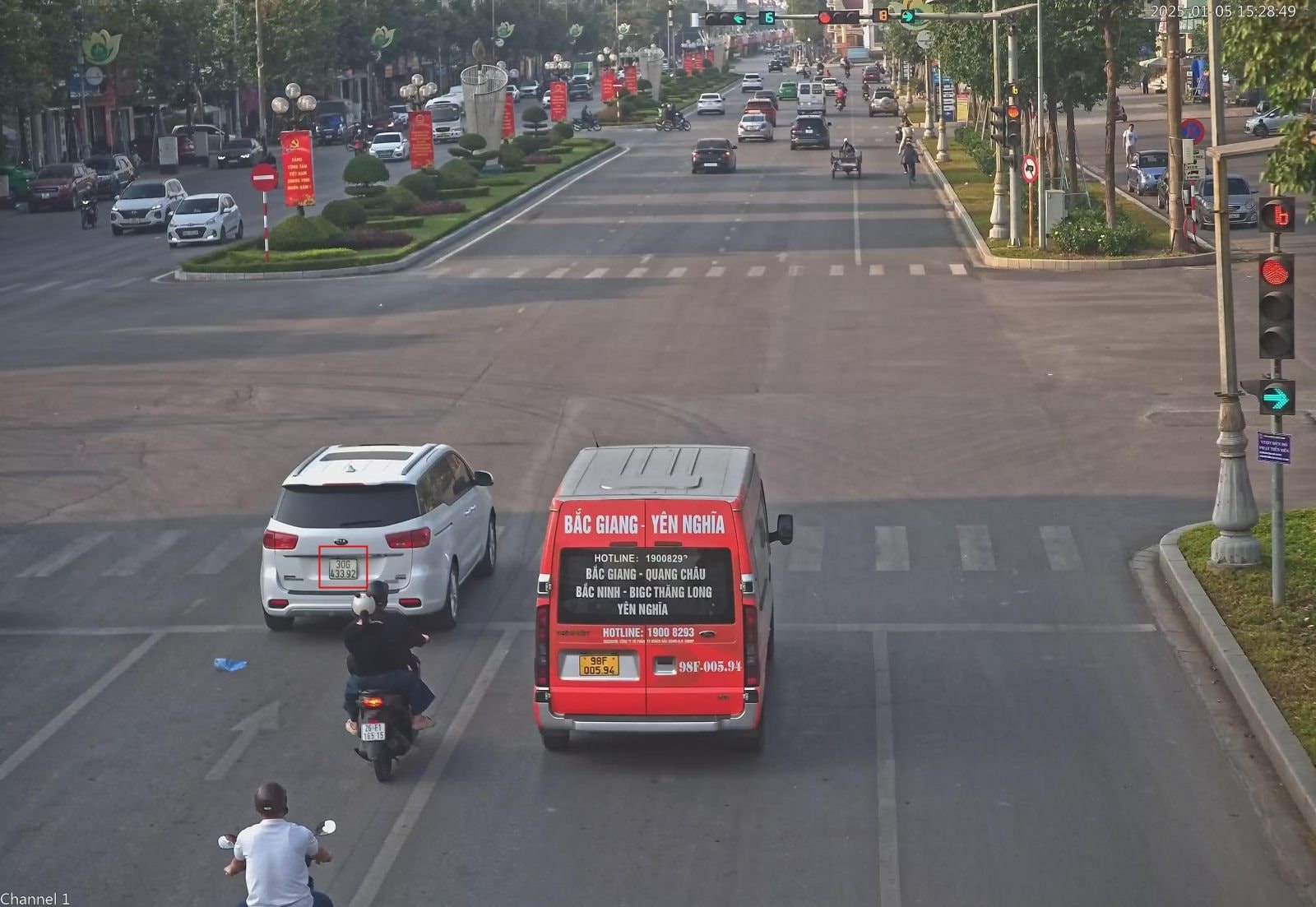 Công an Bắc Giang công bố danh sách phạt nguội từ 1/1 đến 5/1/2025: Các chủ xe vượt đèn đỏ, lấn làn, không đội mũ bảo hiểm... có biển số sau đây đến nộp phạt 