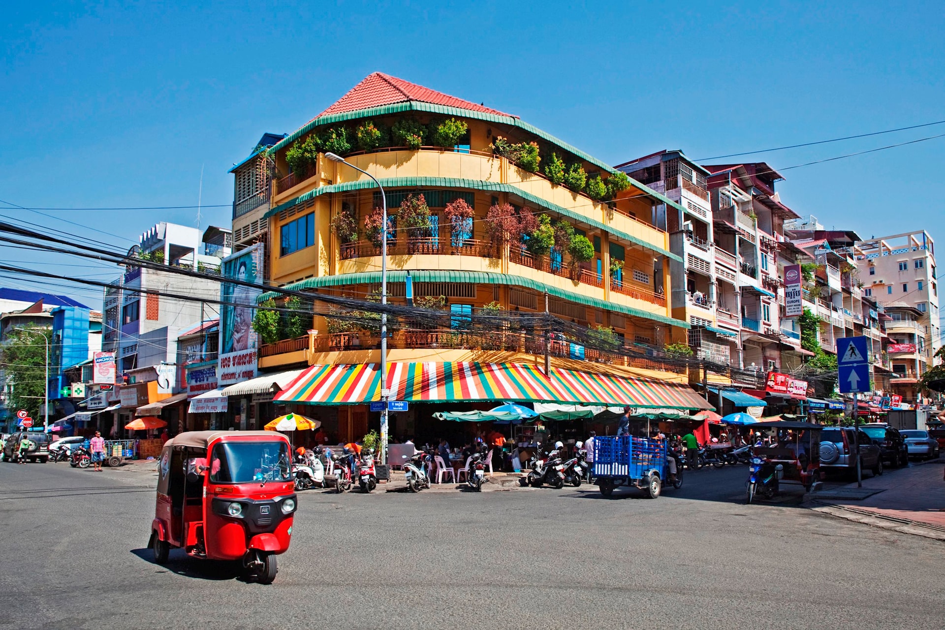 street-scene-cambodia.jpg.jpg