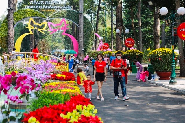 TPHCM ước thu 7,690 tỷ đồng từ du lịch trong dịp Tết Nguyên đán 2025