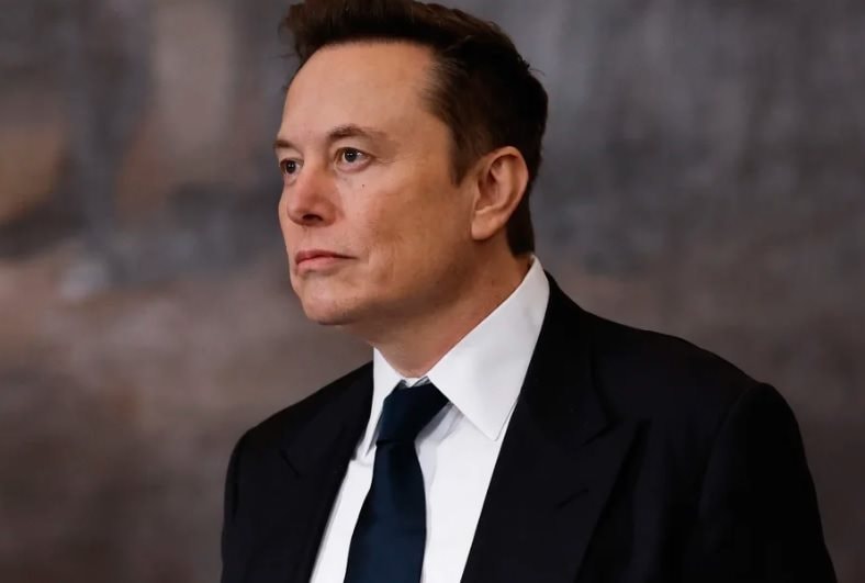 'Bộ trưởng' Elon Musk gửi thông báo đáng sợ tới nhân viên chính phủ Mỹ, lặp lại kịch bản email 'ngã ba đường' từng khiến hàng nghìn nhân viên Twitter mất việc 