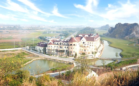 Trải nghiệm nghỉ dưỡng trọn vẹn tại khách sạn cao cấp Legend Valley Hà Nam