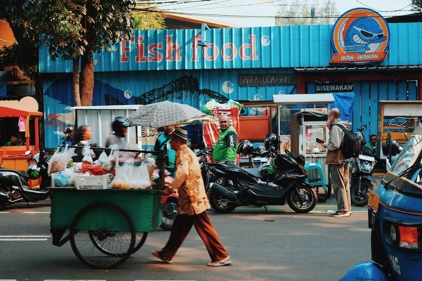 Buồn của nền kinh tế số 1 Đông Nam Á: ‘Xương sống’ nắm giữ chìa khóa tăng trưởng giảm báo động, sản xuất bị tụt hậu, 20 năm nữa cũng khó đạt mục tiêu GDP tăng 8%