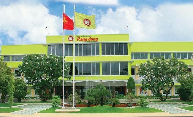 2 công ty tên tuổi Điện Quang, Nhựa Rạng Đông do các em cựu thứ trưởng Hồ Thị Kim Thoa dẫn dắt đồng loạt báo lỗ cả trăm tỷ: Điều gì đang xảy ra?