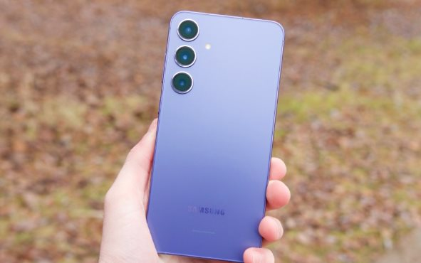 "Vua màn hình lớn" cao cấp của Samsung giảm mạnh: Không thua kém S25 Plus mà giá rẻ hơn gần 10 triệu