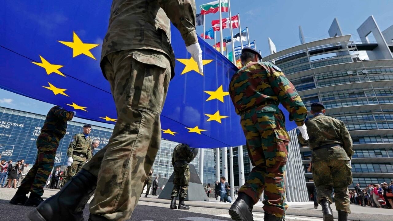 Tránh được ‘vỏ dưa’, EU gặp ngay ‘vỏ dừa’ vì quá phụ thuộc điều này vào Mỹ trong suốt nhiều thập kỷ