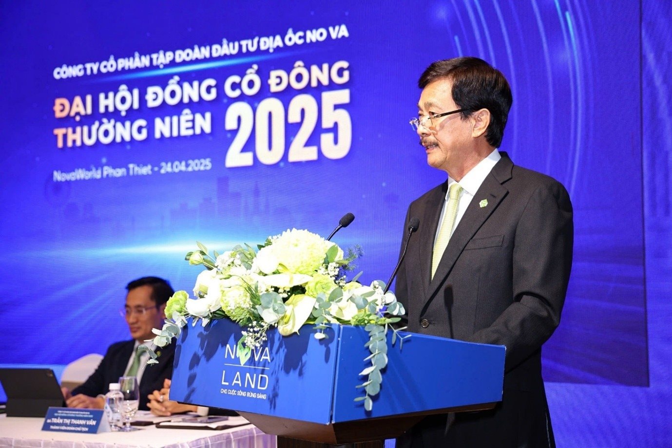 Chủ tịch Bùi Thành Nhơn đã tìm được đường đi mới cho Novaland, không nhiều lợi nhuận nhưng giúp Novaland tồn tại...60ha đất tại trung tâm TPHCM sẽ chuyển sang làm nhà ở giá rẻ