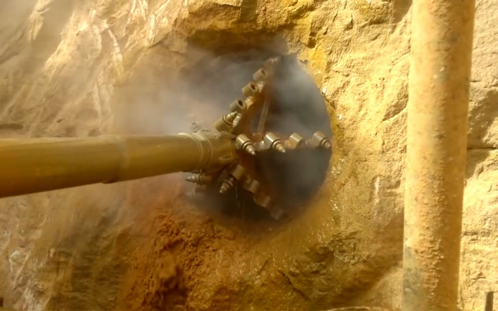 Công nghệ thăm dò uranium