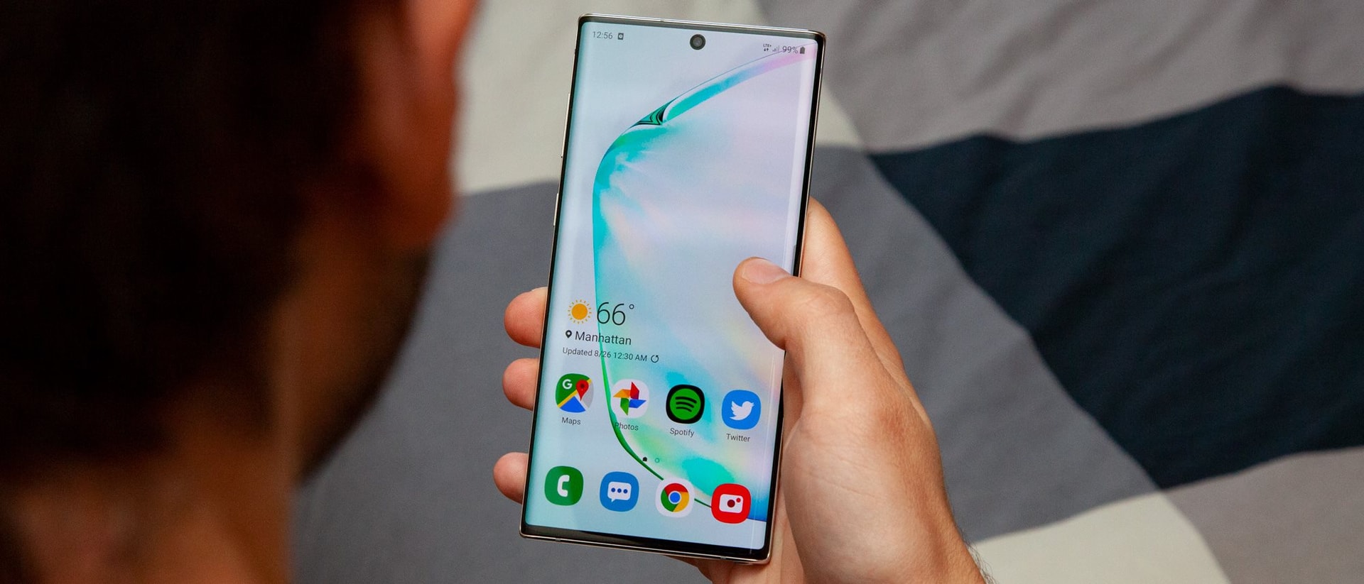 Reviewer công nghệ: "Ra mắt đã 6 năm, đây vẫn là điện thoại Samsung tôi thích thú đến tận bây giờ"
