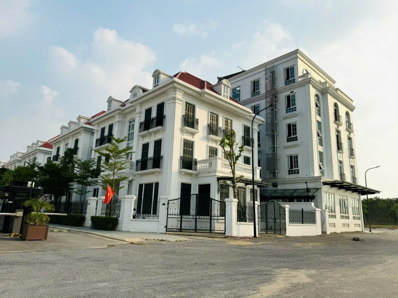 Giá biệt thự tại Hà Nội tăng 29% mỗi năm