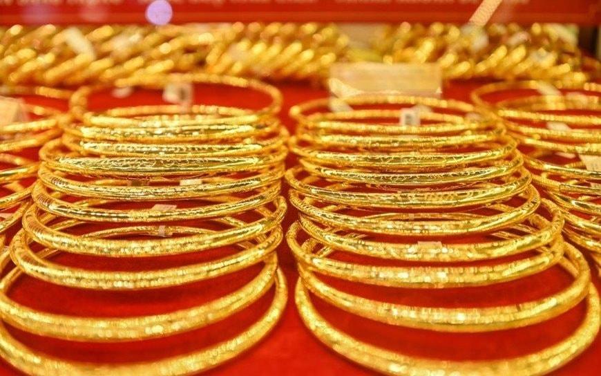 Chiều 5/5: Giá vàng SJC và vàng nhẫn đồng loạt lao dốc