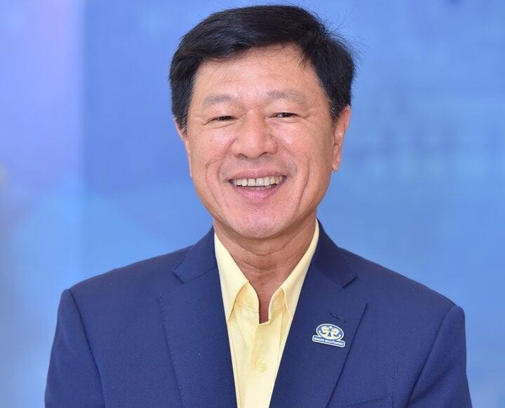Chủ tịch HQC Trương Anh Tuấn mua xong 4% công ty ngay tại vùng đáy giá nhiều năm