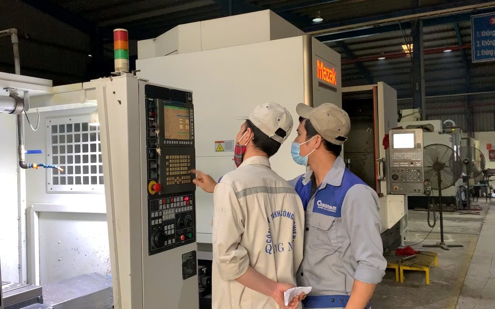 Cửa gỗ nhựa Việt Pháp - đột phá về chất lượng