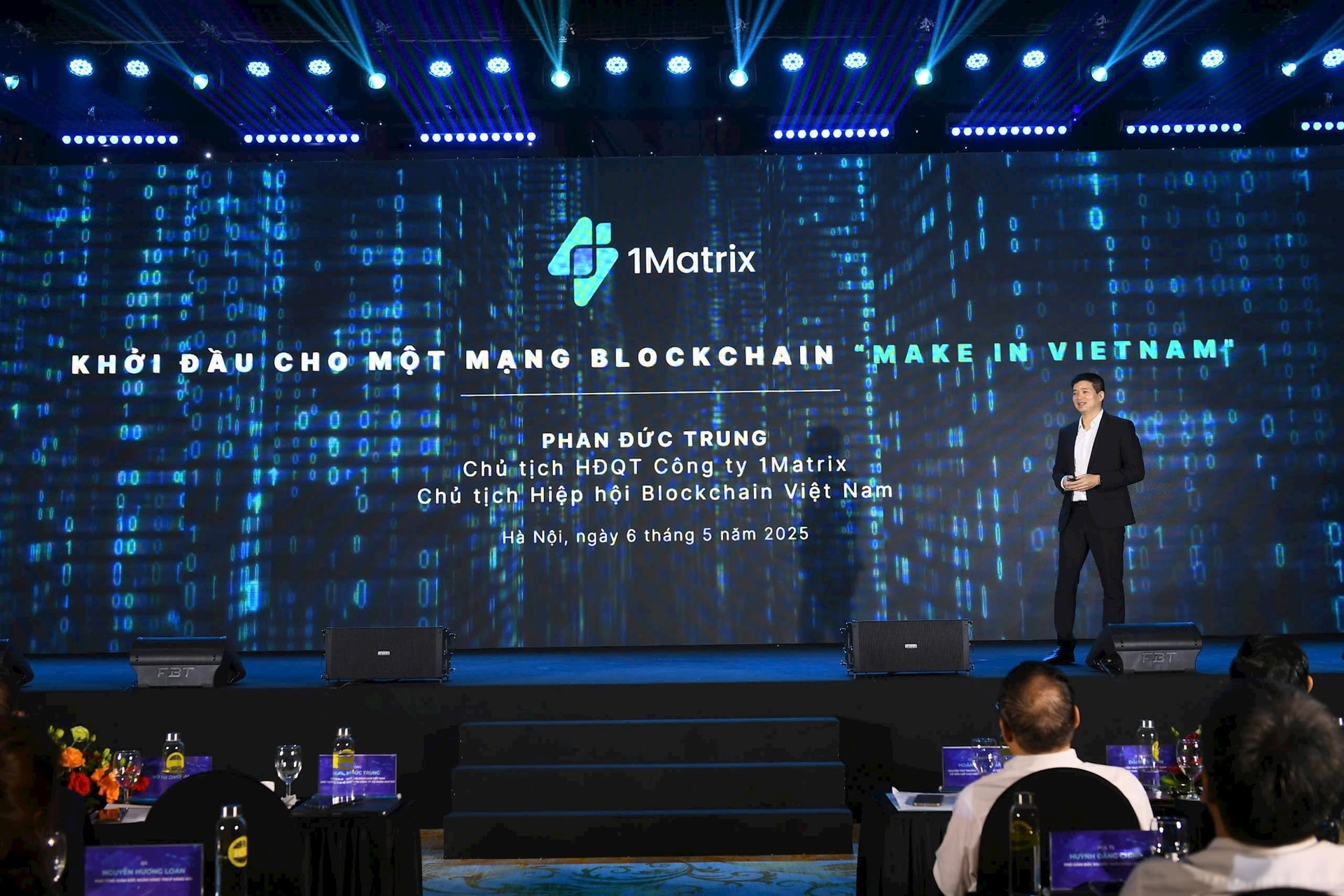 1matrix-khoi-dau-mang-blockchain-_make-in-vietnam_.jpg