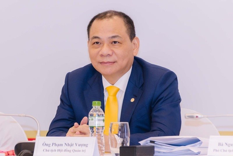 Tài sản của tỷ phú Phạm Nhật Vượng tăng vọt khi tung “bom tấn” lên sàn chứng khoán
