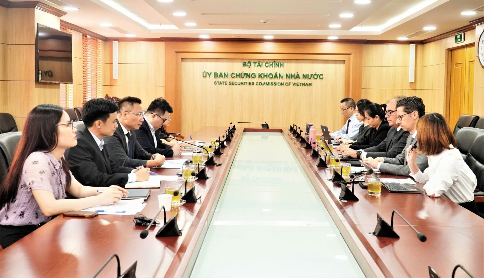 Ngân hàng Thế giới rất quan tâm đến tiến độ nâng hạng TTCK Việt Nam, mong muốn có thể tham gia và hỗ trợ