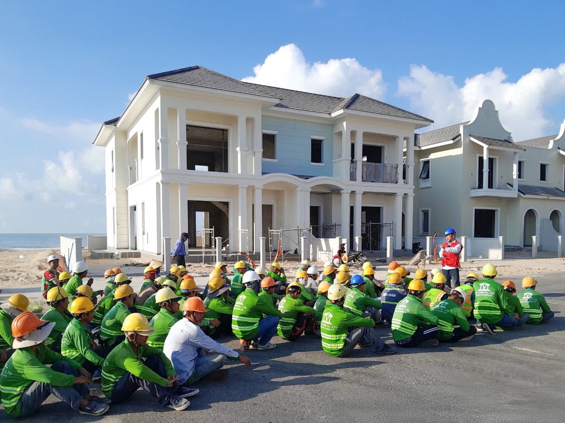Từ nay đến cuối 2026, Novaland (NVL) chưa đủ nguồn tiền để trả các khoản nợ
