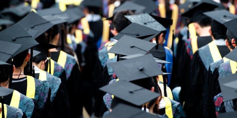 Từ bỏ kế hoạch vào đại học, chàng trai khởi nghiệp, làm giám đốc ở tuổi 20 