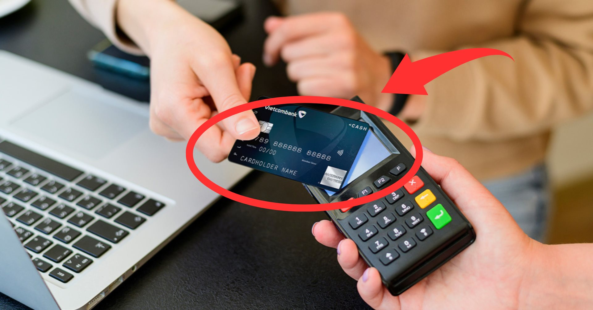 Vietcombank và BIDV phát đi loạt thông báo khẩn, khách hàng chú ý các số điện thoại được công bố