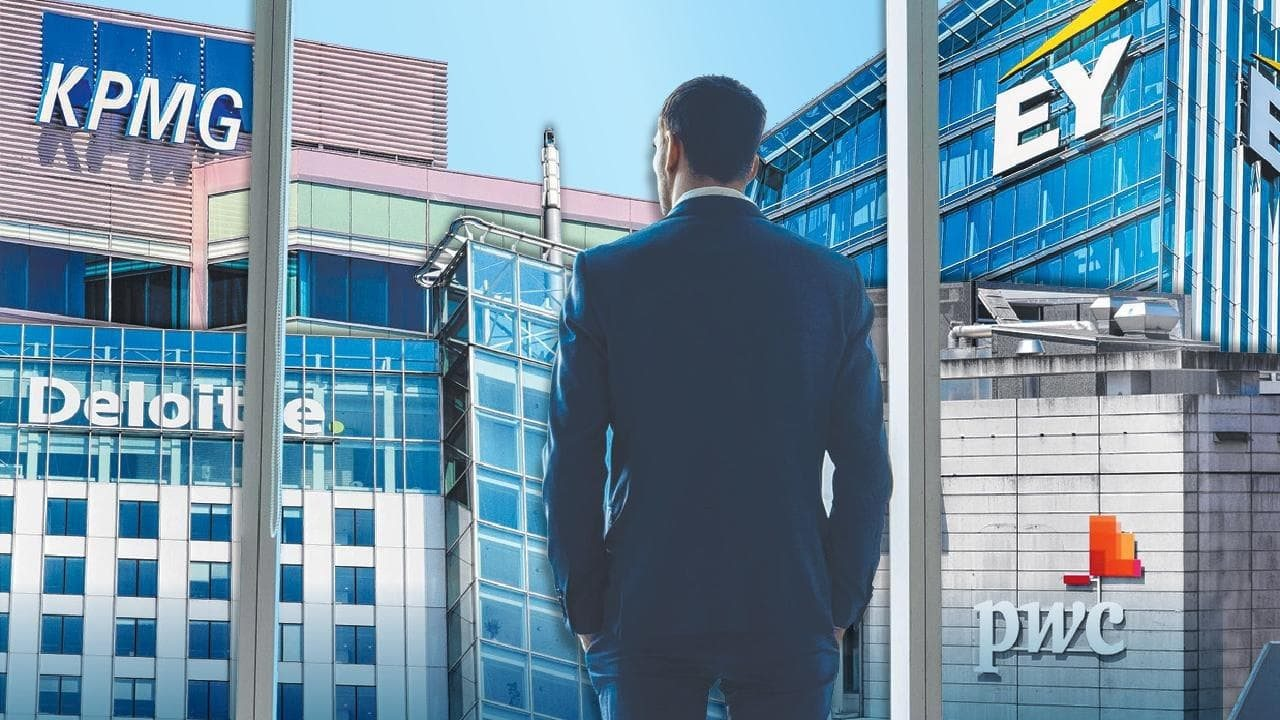 AI sẽ ‘xóa sổ’ 50% kiểm toán viên, công nghệ thực hiện tới 90% quy trình, cơn sóng thần lật đổ Big4 trong ngành đã tới